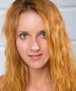 Fotos de Roberta Berti Dosona MetArt