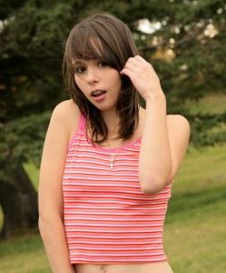 Ariel Rebel Desnuda