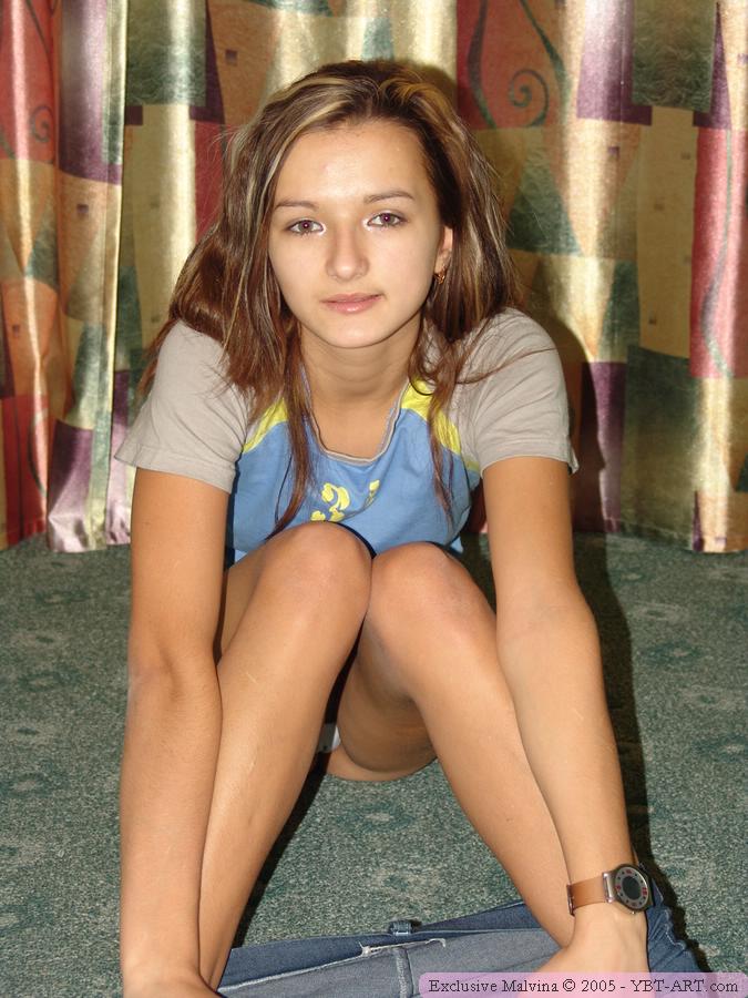 Fotos de una Colegiala Desnuda