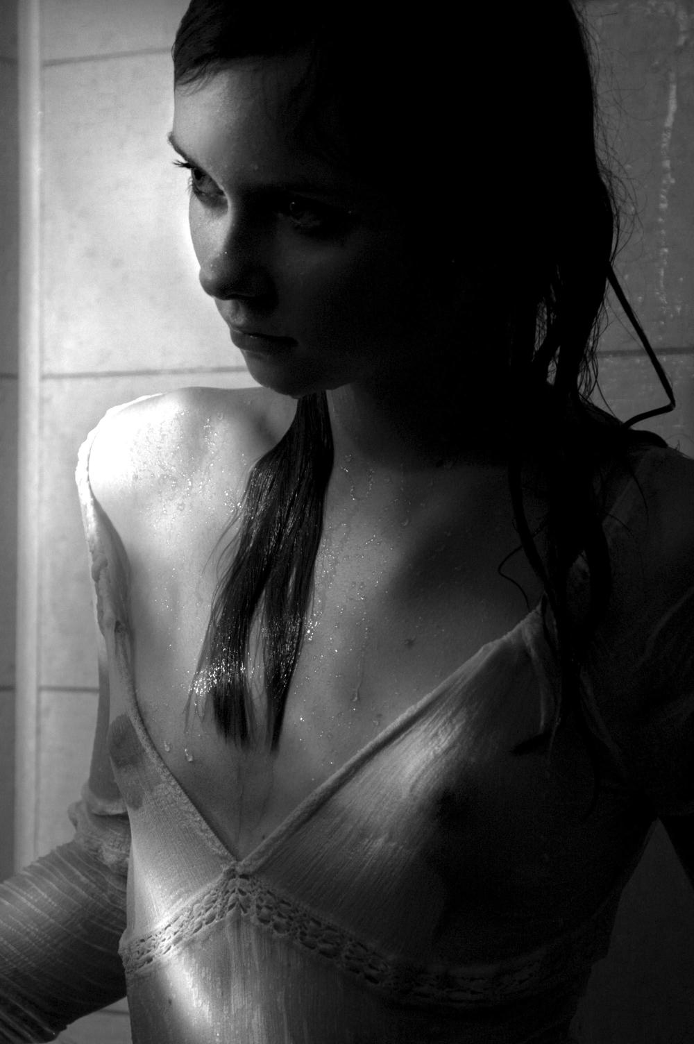 Una Chica Erotica Desnuda