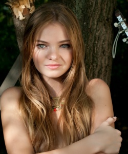 Galeria XXX de Bridgit A Desnuda @ Met-Art